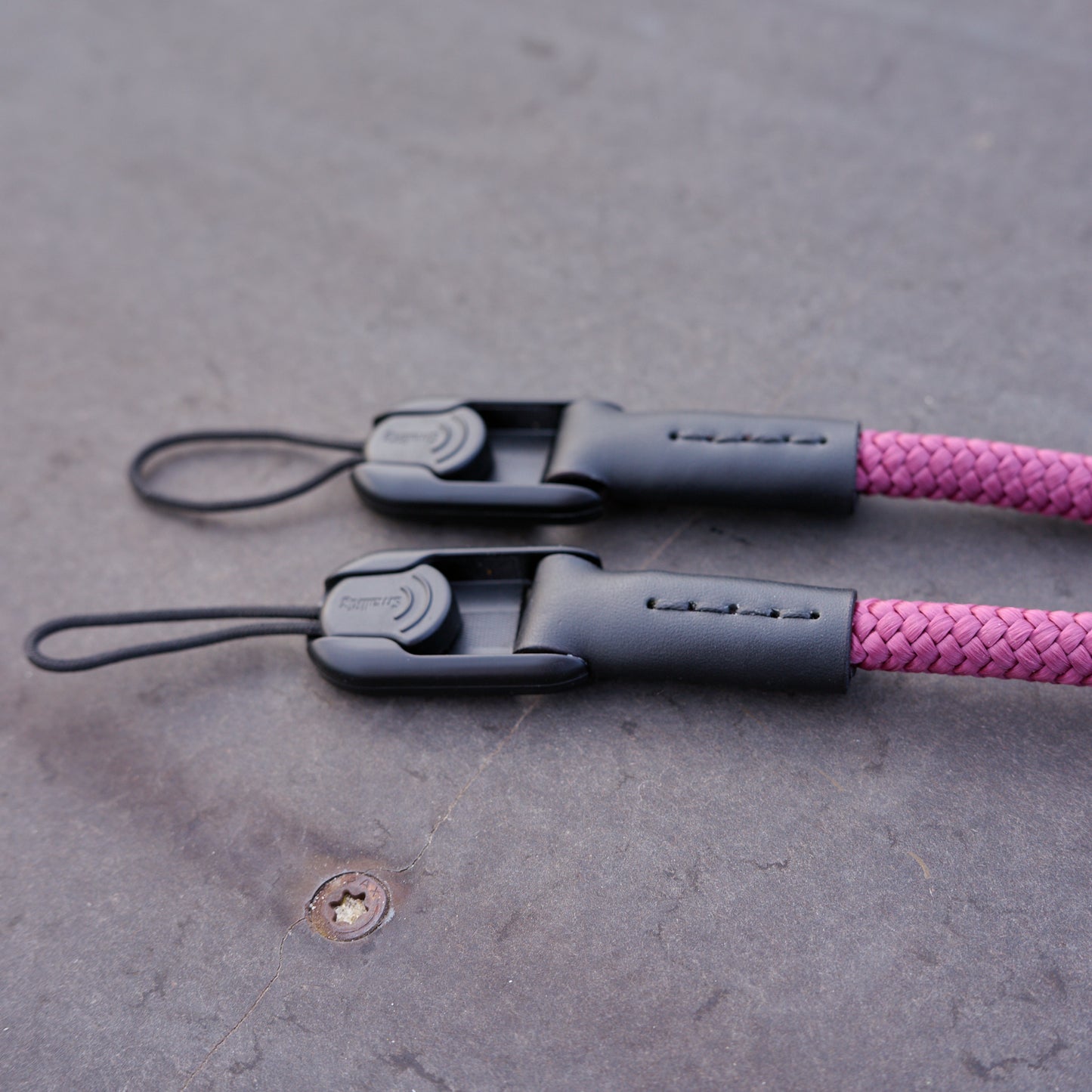 Boring Aubergine strap with SmallRig links