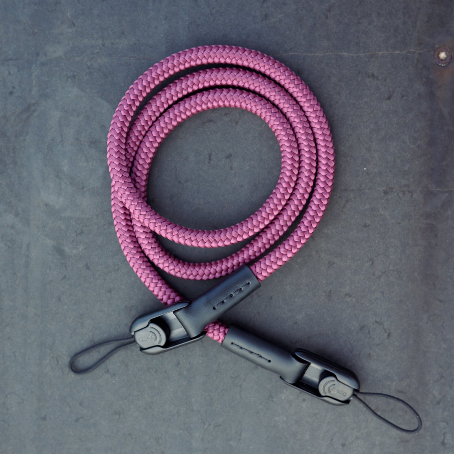 Boring Aubergine strap with SmallRig links