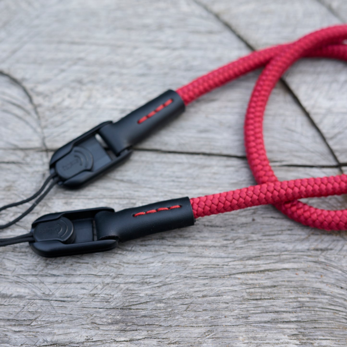 Boring Raspberry Red strap with SmallRig links