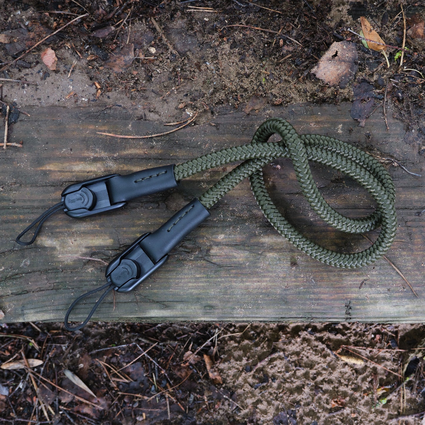 Boring Army Green strap with SmallRig links