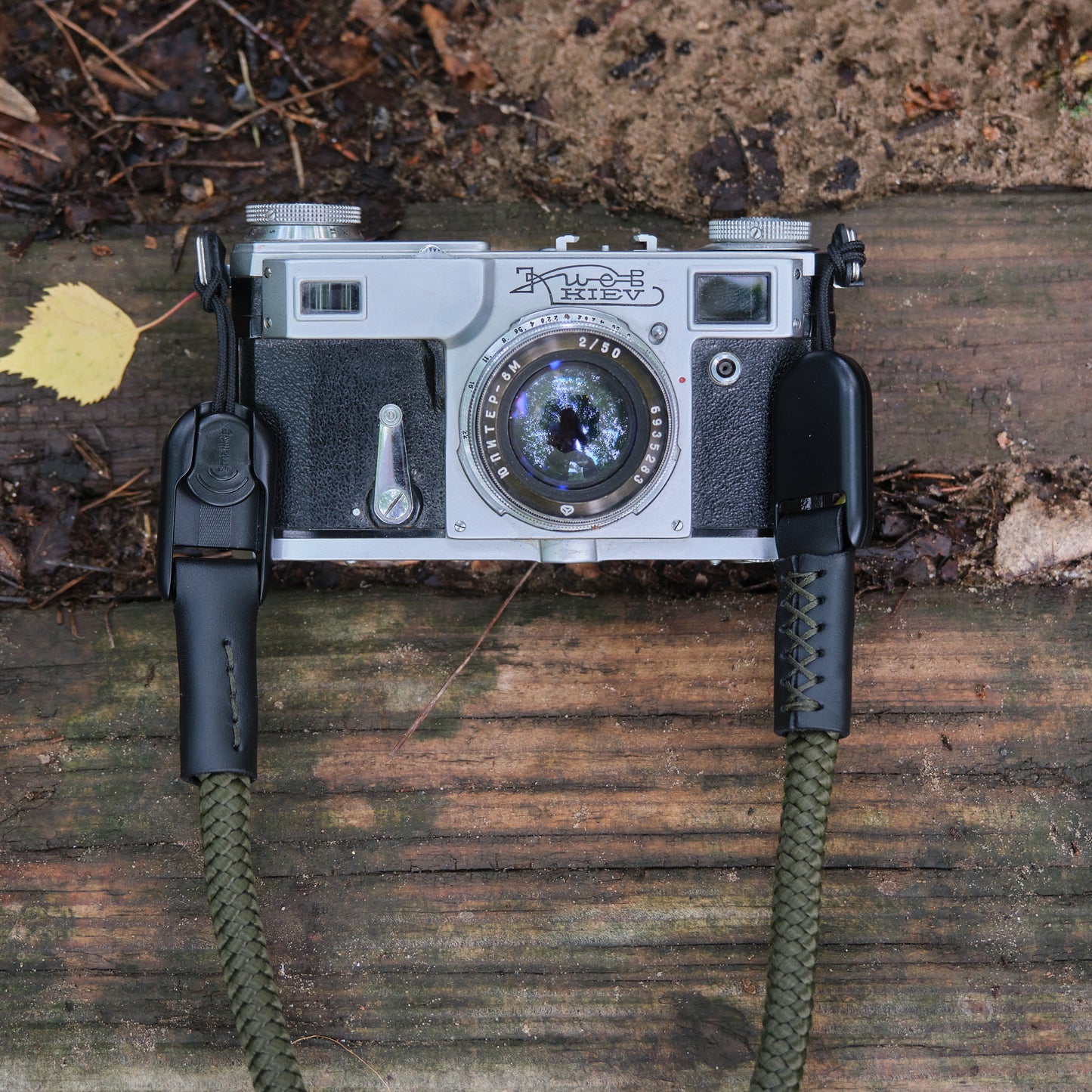 Boring Army Green strap with SmallRig links