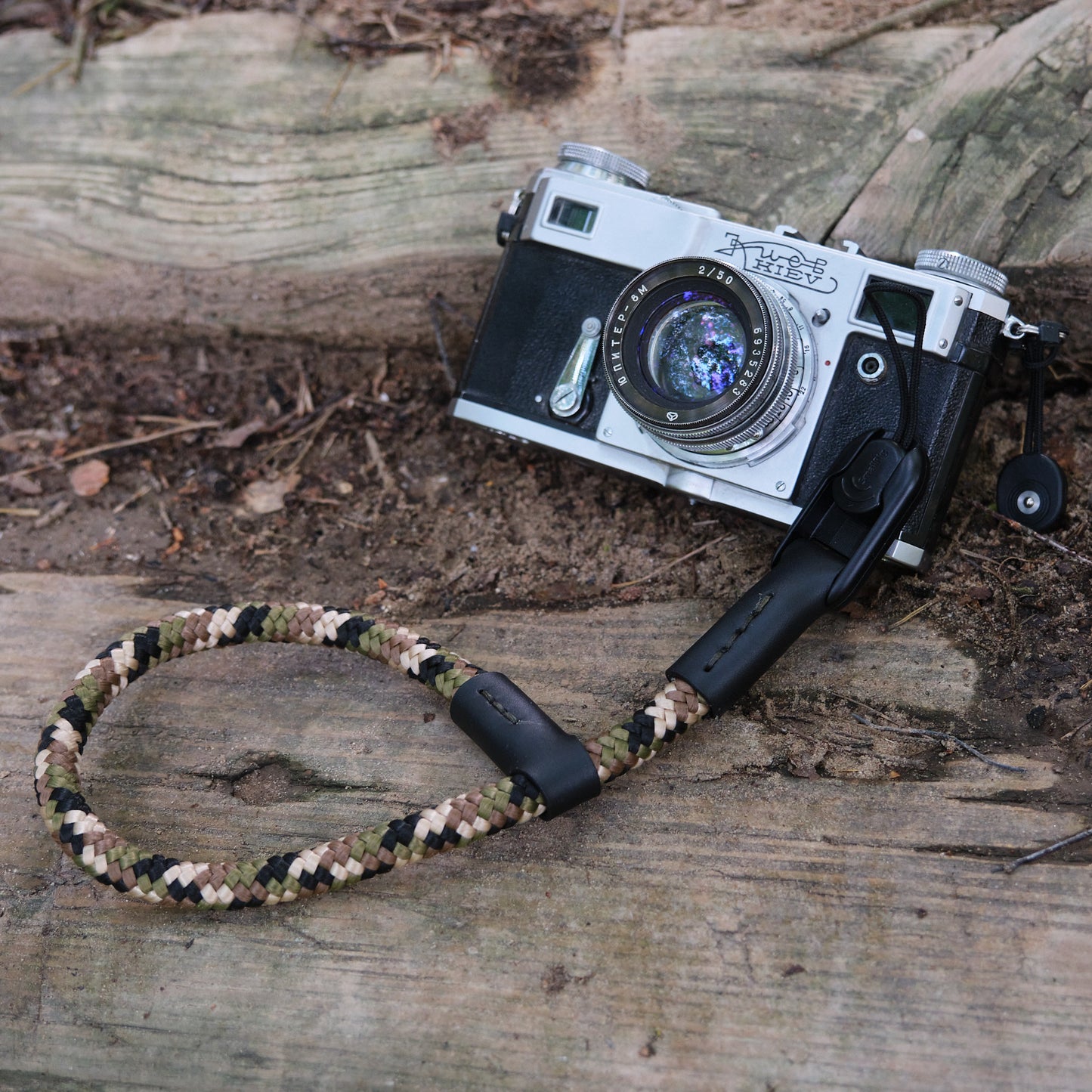 Boring wrist strap CAMO with SmallRig link