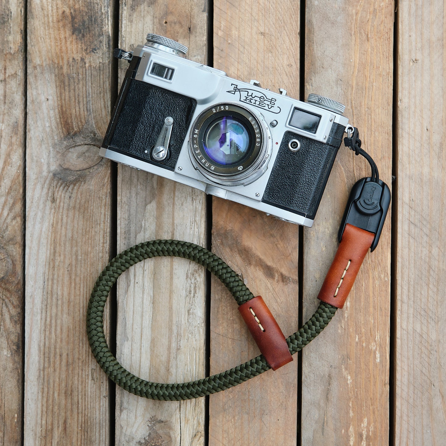 Boring wrist strap Olive with SmallRig link