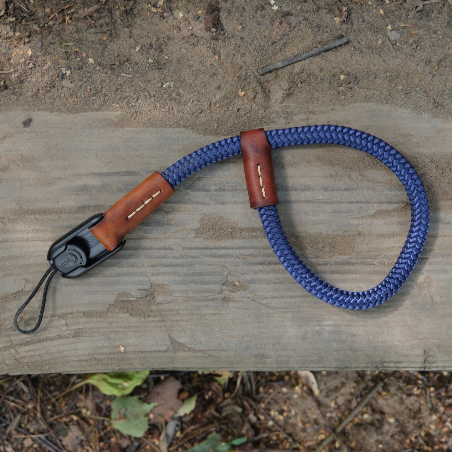 Boring wrist strap Navy Blue with SmallRig link