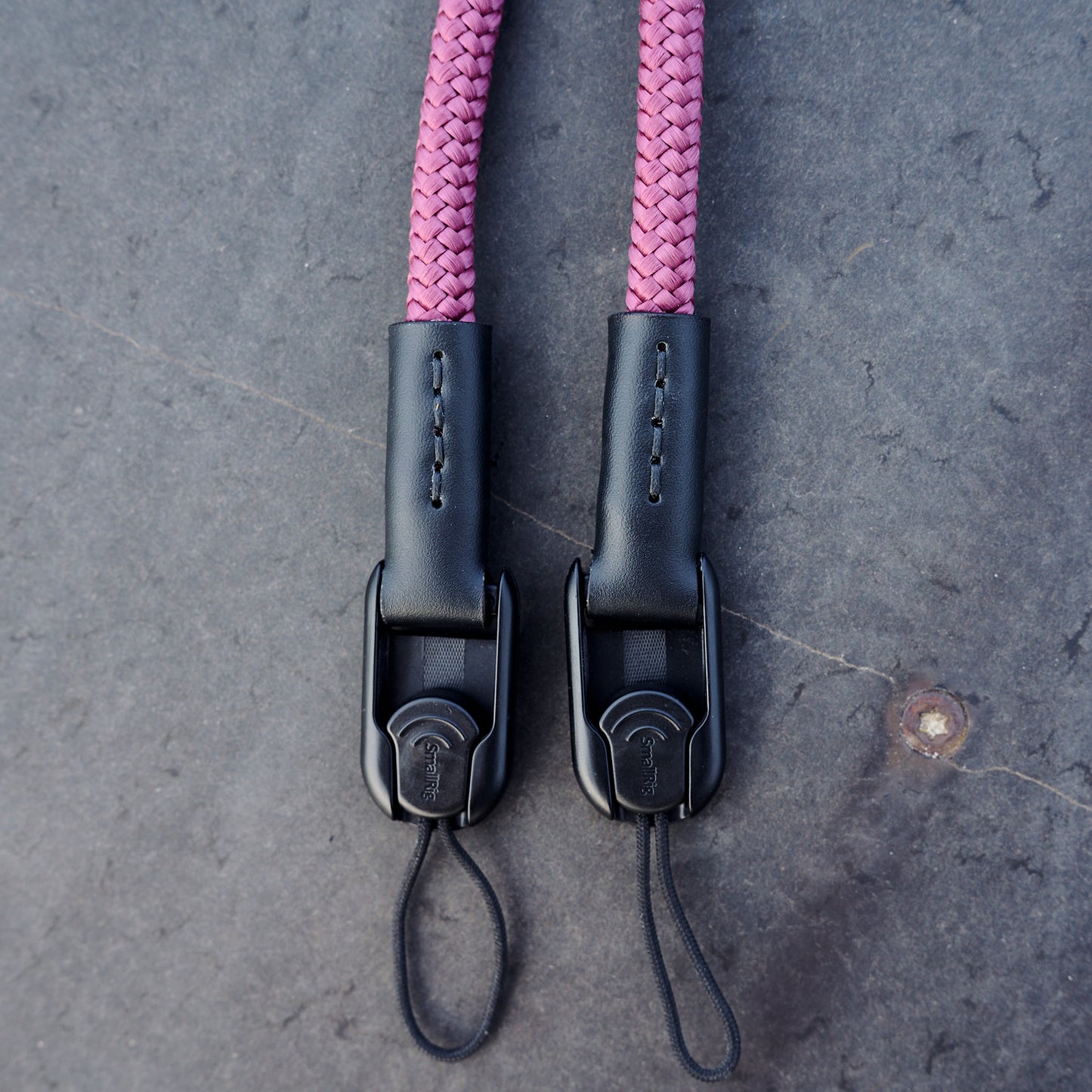 Boring Aubergine strap with SmallRig links